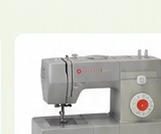 Visual dimostrativo di una macchina da cucire meccanica, non foto esatta del modello